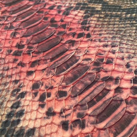 Stuart Weitzman Python embossed clutch - Picture 4 of 6